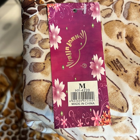 Huefulitn brand Brown Animal Print Top - Picture 6 of 8